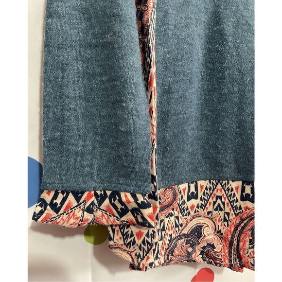 THML Size Small Sweater Top 🌷🍃 - Picture 5 of 12